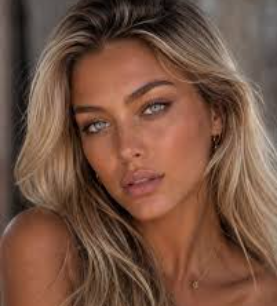 LARA QUEST — portrait urbain